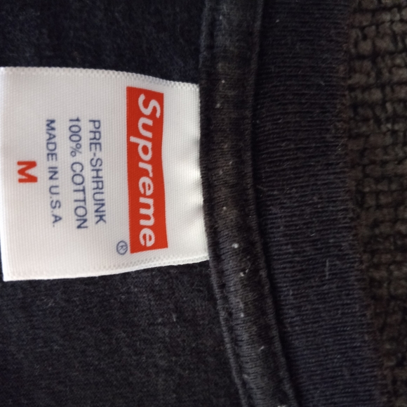 Supreme middle finger to the world tshirt medium - Picture 3 of 10